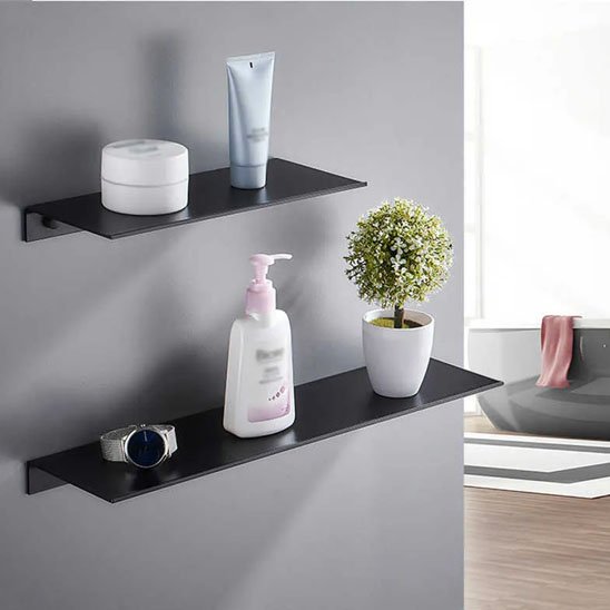 etagere de douche noire deux tailles differentes gauche baignoire