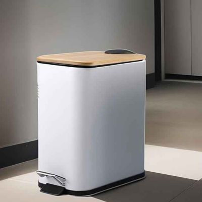 petite poubelle salle de bain blanche pedale