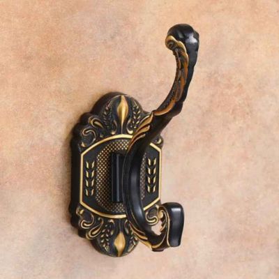 porte peignoir salle de bain noir