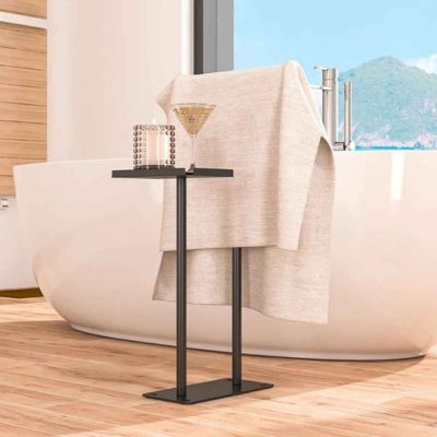 porte serviette design devant baignoire