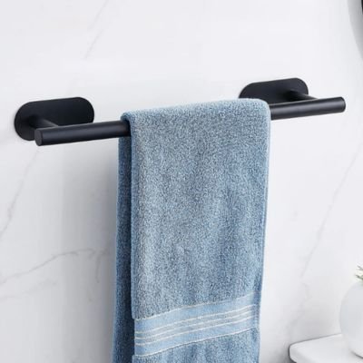 Porte serviette design mural noir vue proche