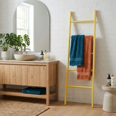 porte serviette en bois or deux serviettes