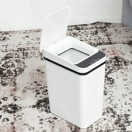 poubelle de salle bain blanche ouverte