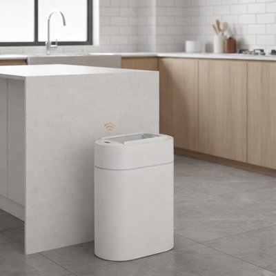 Poubelle de salle de bain proche meuble