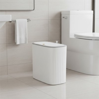 Poubelles salle de bains gauche wc