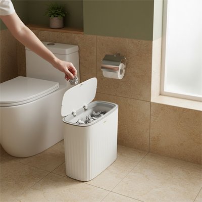 Poubelles salle de bains  ouverte droite wc